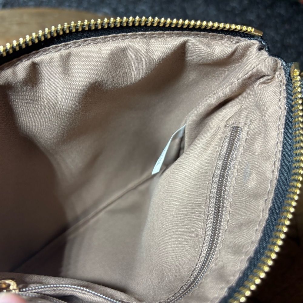 Amelie Galanti Lightweight, Large Capacity Hand Bag EPC - Picture 5 of 5